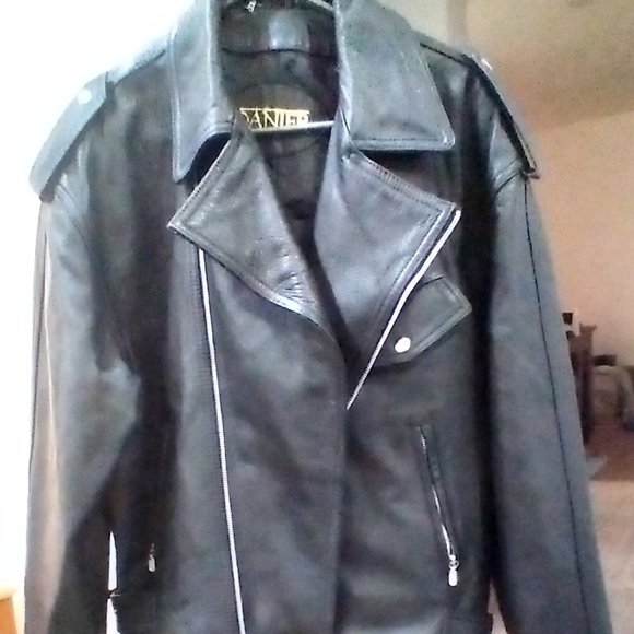Men's Danier Leather jacket - Picture 1 of 5
